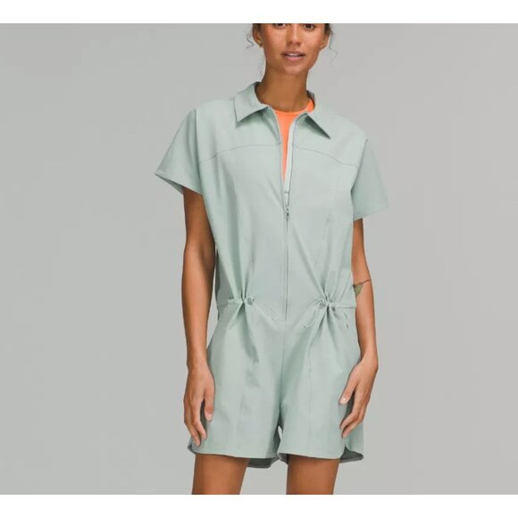 lululemon athletica Pants - Lululemon Stretch Rib Pocketed Shorts Romper Jumper 6 in Silver Blue Green